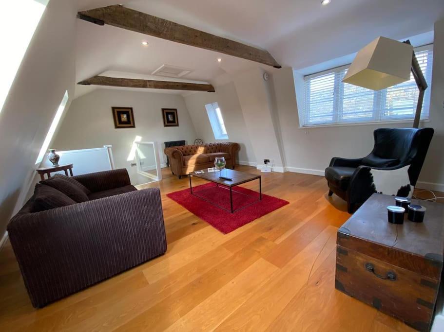 The Granary, Lovely Townhouse In Central Stamford Extérieur photo