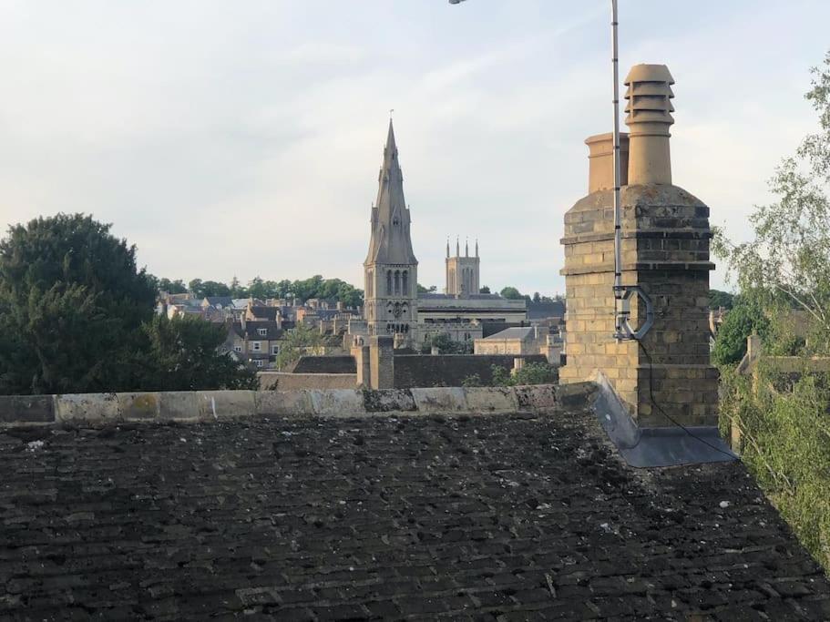 The Granary, Lovely Townhouse In Central Stamford Extérieur photo