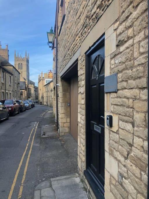The Granary, Lovely Townhouse In Central Stamford Extérieur photo